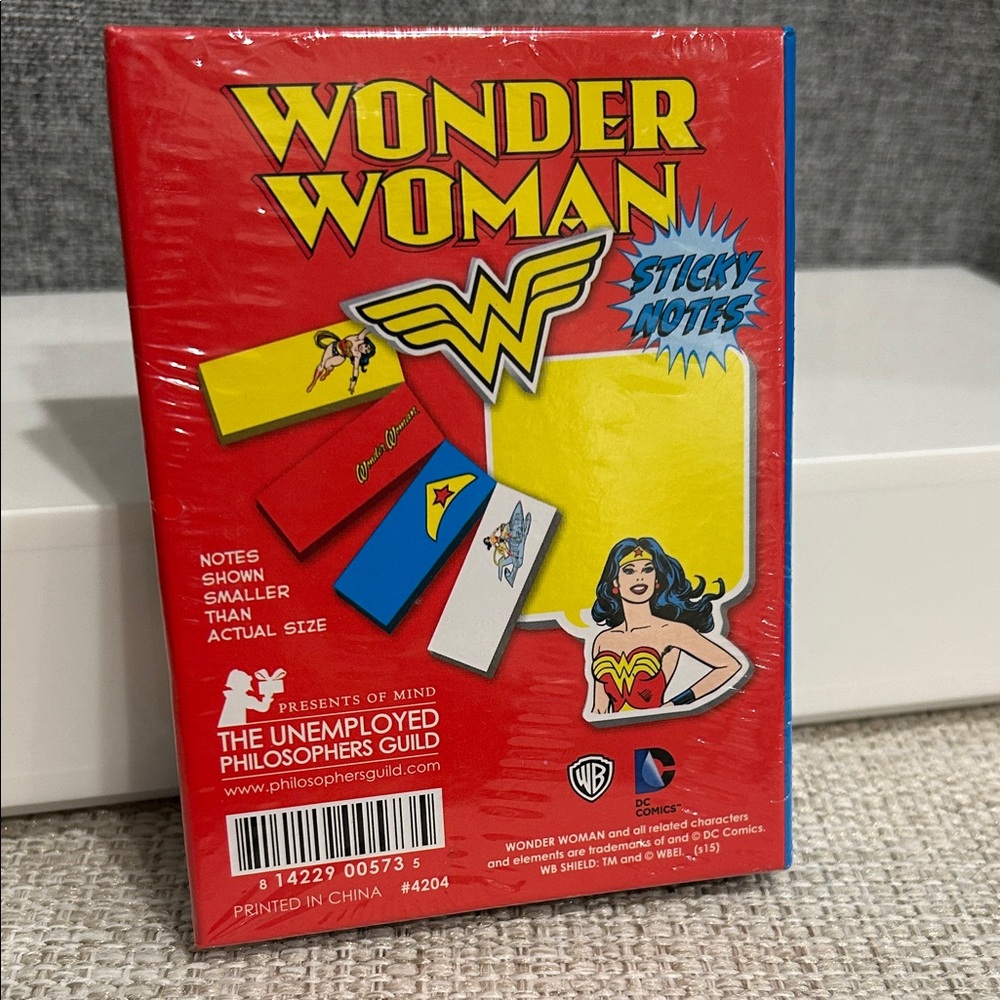 Wonder Woman Sticky Notes - Picture 2 of 3